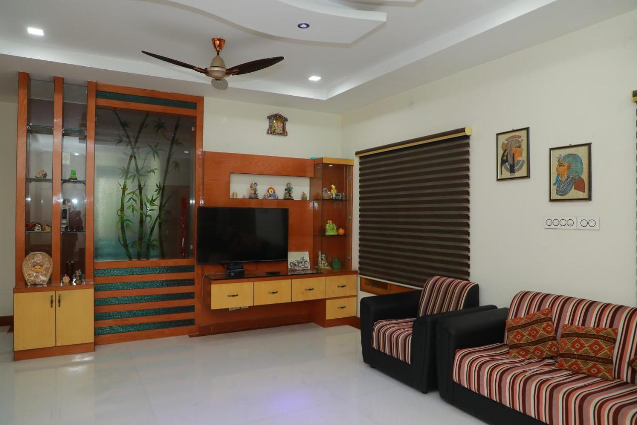 Hill View Paradise - 2Bhk'S & Rooms - A Golden Group Of Premium Home Stays - Tirupati Exteriér fotografie