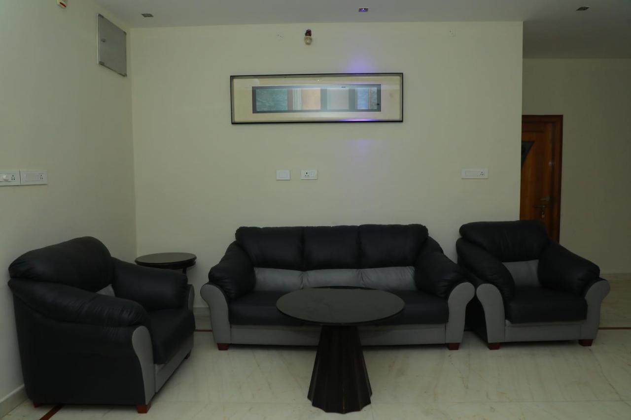 Hill View Paradise - 2Bhk'S & Rooms - A Golden Group Of Premium Home Stays - Tirupati Exteriér fotografie