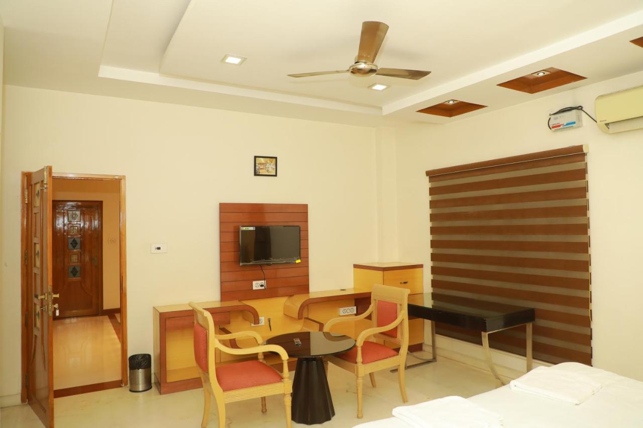 Hill View Paradise - 2Bhk'S & Rooms - A Golden Group Of Premium Home Stays - Tirupati Exteriér fotografie